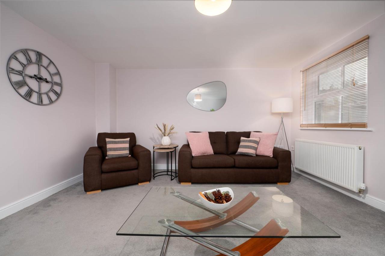 Stunning 3 Bed With Parking & Garden Market Rasen Exterior foto